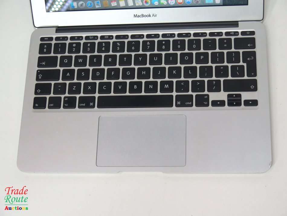 MacBook Air 11.6-inch | Core i5 1.7GHz | 4GB RAM | 64GB SSD FLASH