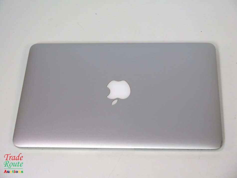 MacBook Air 11.6-inch | Core i5 1.7GHz | 4GB RAM | 64GB SSD FLASH