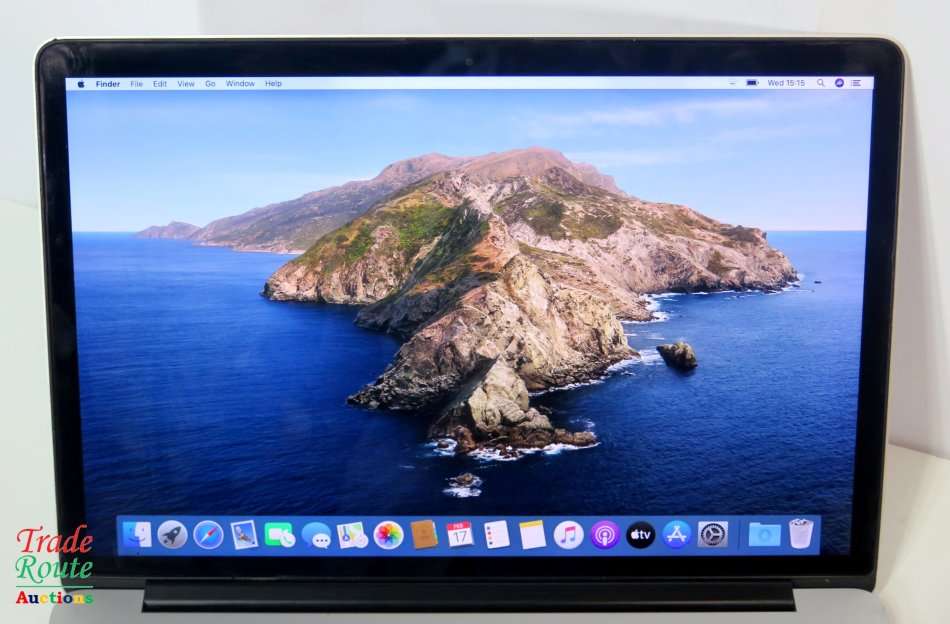 Apple MacBook Pro 15.4-inch  | Core i7 2.4GHz | 8GB RAM | 256GB SSD ** RETINA DISPLAY **
