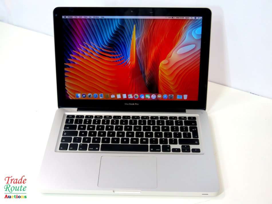 MacBook Pro 13.3-inch *** INTEL HD GRAPHICS