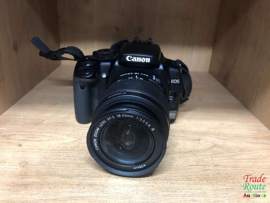 Canon EOS 400D DigitalSLR camera 10.1 Megapixels + Canon EFS 18-55mm Lens