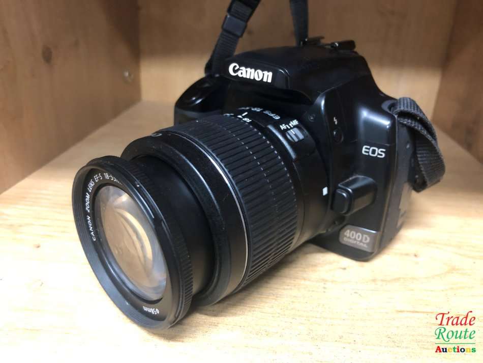 Canon EOS 400D DigitalSLR camera 10.1 Megapixels + Canon EFS 18-55mm Lens
