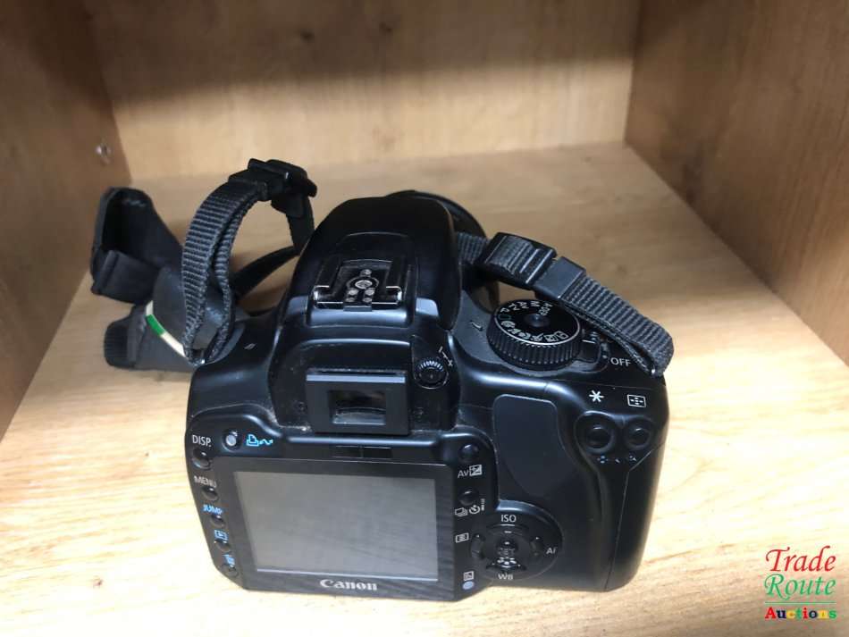 Canon EOS 400D DigitalSLR camera 10.1 Megapixels + Canon EFS 18-55mm Lens