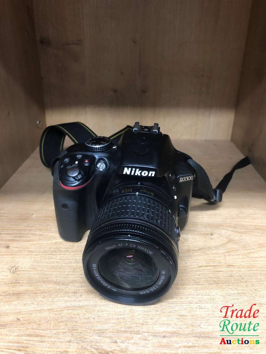 Nikon D3300 24.2 MP CMOS Digital SLR with AF-S DX NIKKOR 18-55mm f/3.5-5.6G DX Zoom Lens (Black)