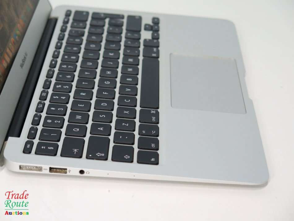 MacBook Air 11.6-inch | Core i5 1.4GHz | 4GB RAM | 128GB SSD FLASH  - Macbook Air EARLY 2014