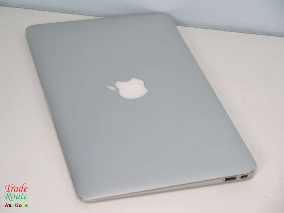 MacBook Air 11.6-inch | Core i5 1.4GHz | 4GB RAM | 128GB SSD FLASH  - Macbook Air EARLY 2014