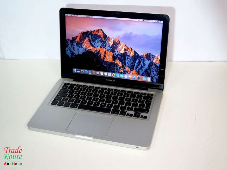 MacBook Pro 13.3-inch | Core i5 2.3GHz | 4GB RAM | 750GB HDD | INTEL HD GRAPHICS
