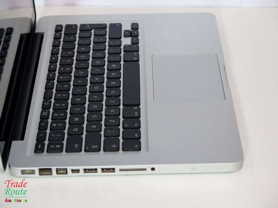 MacBook Pro 13.3-inch | Core i5 2.3GHz | 4GB RAM | 750GB HDD | INTEL HD GRAPHICS