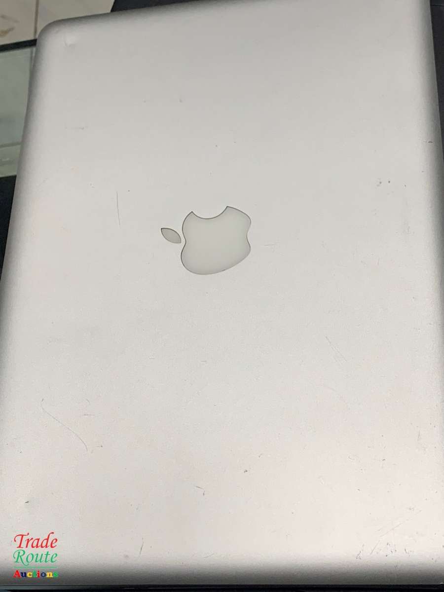 MacBook Pro 13.3-inch | Core i5 2.3GHz | 4GB RAM | 750GB HDD | INTEL HD GRAPHICS