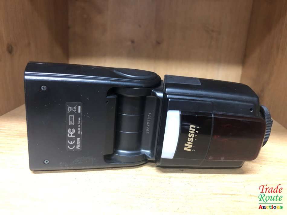 Nissin Di866 Professional Flash for CANON Cameras