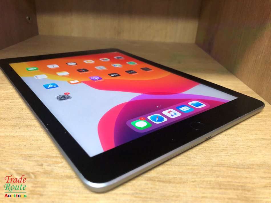 No Touch ID - Apple iPad 6th Gen 2018 Retina | MR722HC/A | 4G + WiFi | 128GB | Space Grey | A1954