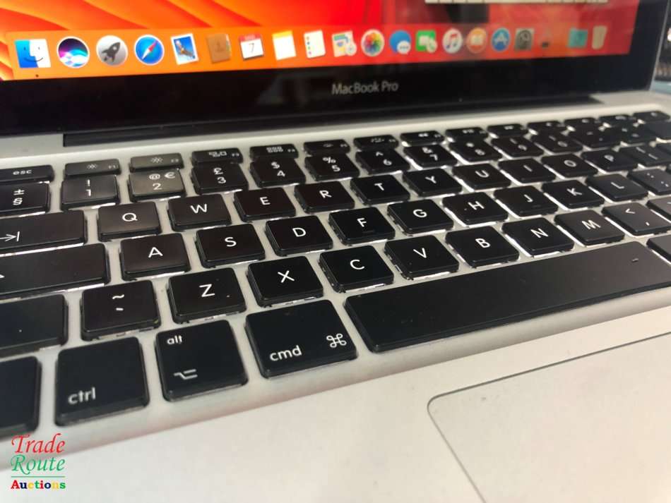 MacBook Pro 13.3-inch * Core i5 * R1 Bids