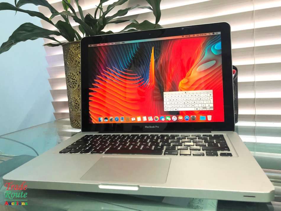 MacBook Pro 13.3-inch * Core i5 * R1 Bids