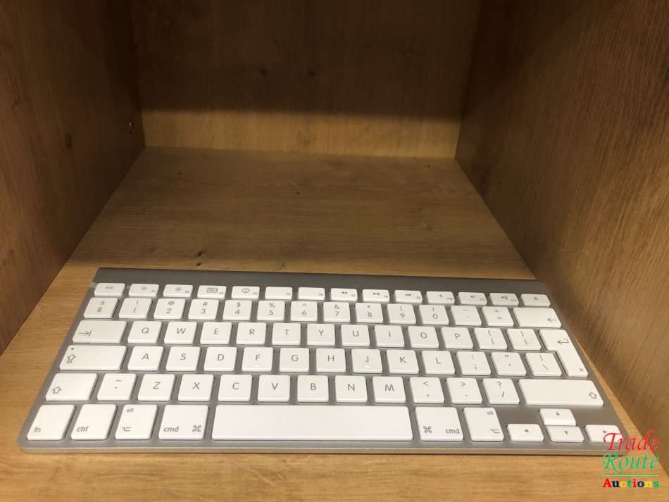 APPLE WIRELESS MAGIC KEYBOARD - CAN BE USED WITH IMAC & MAC MINI