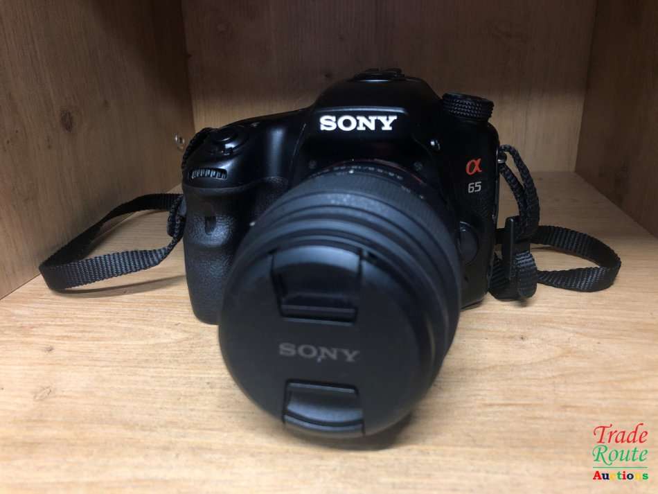Sony Alpha SLT-A65 DSLR Digital Camera with 18-55mm Lens 24.3MP