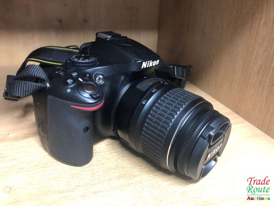 [ 24.1 MEGAPIXELS ] NIKON D5200 DSLR CAMERA +  18-55MM NIKKOR LENS PROFESSIONAL KIT