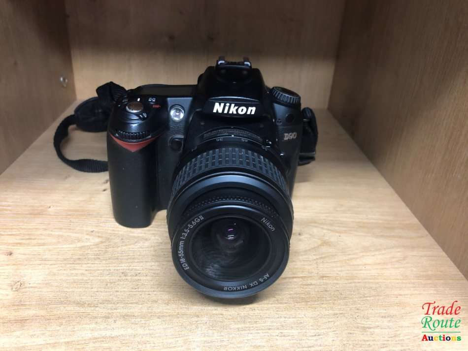 NIKON D90 PROFESSIONAL DSLR CAMERA KIT WITH 18-55 LENS ** NIKON **