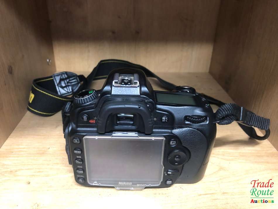 NIKON D90 PROFESSIONAL DSLR CAMERA KIT WITH 18-55 LENS ** NIKON **