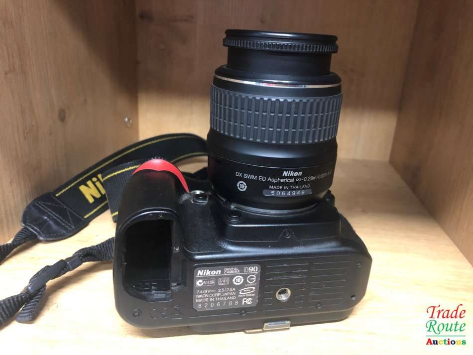 NIKON D90 PROFESSIONAL DSLR CAMERA KIT WITH 18-55 LENS ** NIKON **