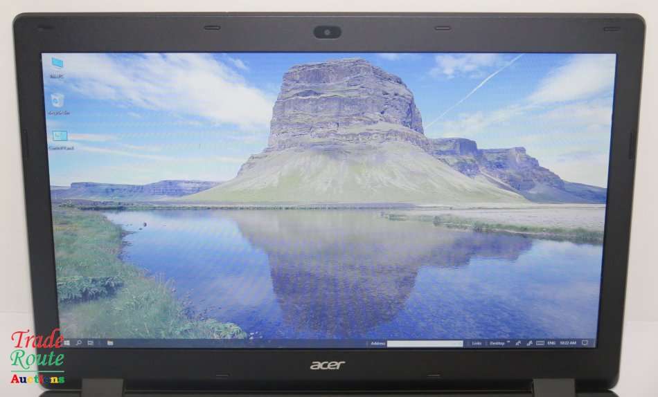 ACER ASPIRE ES1-731 17.3 inch Laptop ** Huge Laptop