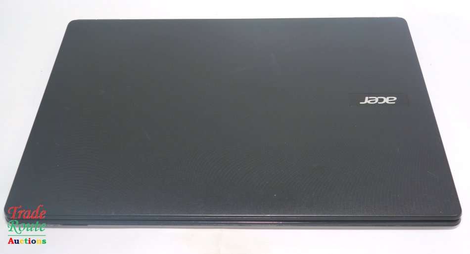 ACER ASPIRE ES1-731 17.3 inch Laptop ** Huge Laptop