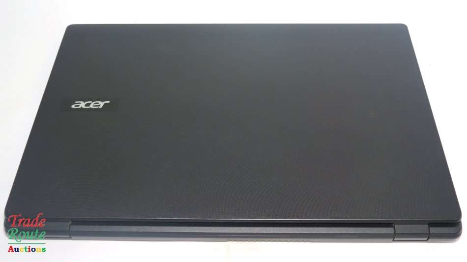 ACER ASPIRE ES1-731 17.3 inch Laptop ** Huge Laptop