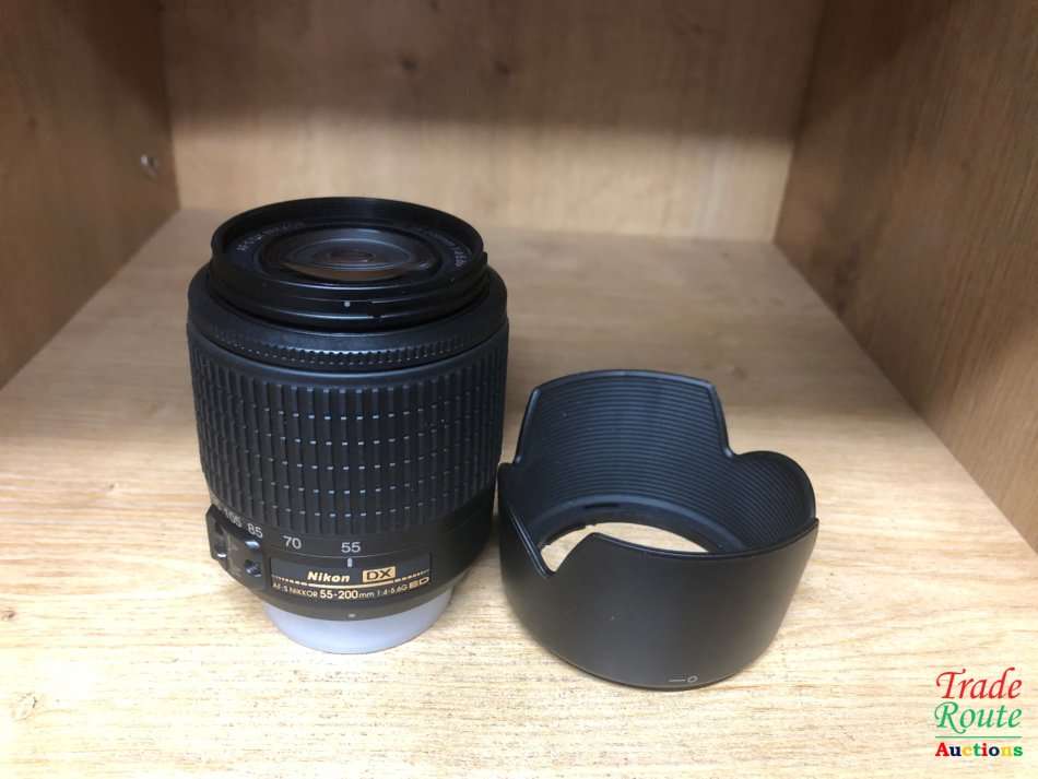 Nikon 55-200mm DX Lens for NIKON DSLR Cameras IN BOX