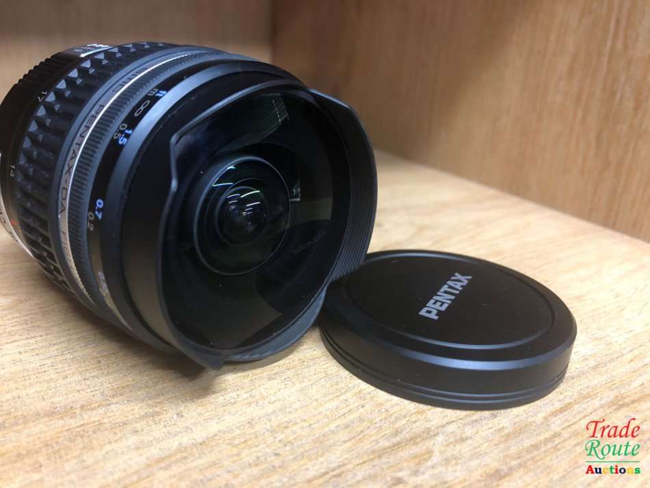 Pentax 10-17mm f/3.5-4.5 ED IF SMC P-DA Fish-Eye Lens
