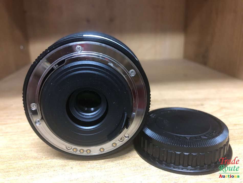 Pentax 10-17mm f/3.5-4.5 ED IF SMC P-DA Fish-Eye Lens