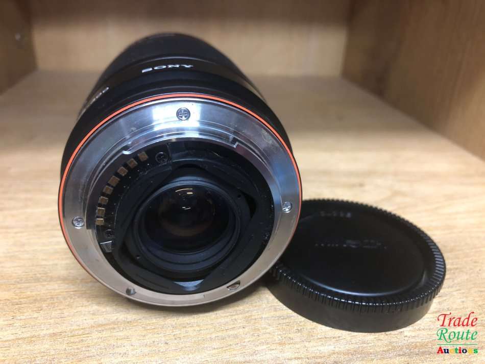 Sony 75-300mm f/4.5-5.6 Compact Super Telephoto Zoom Lens