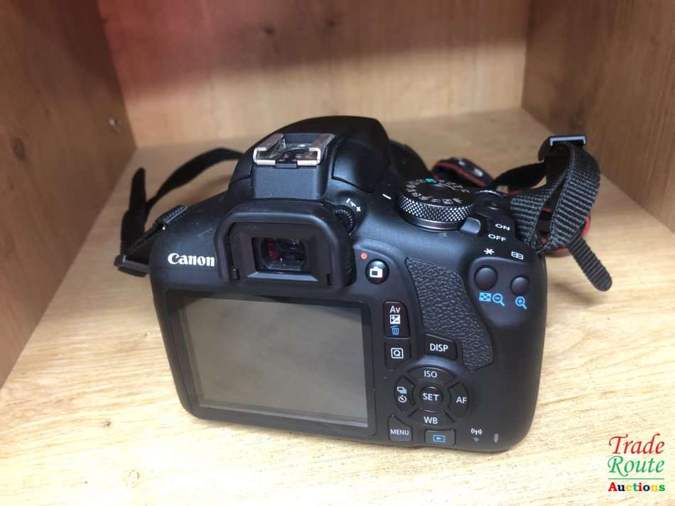 Canon 2000D DSLR Lens Kit  with Canon 18-55 Lens