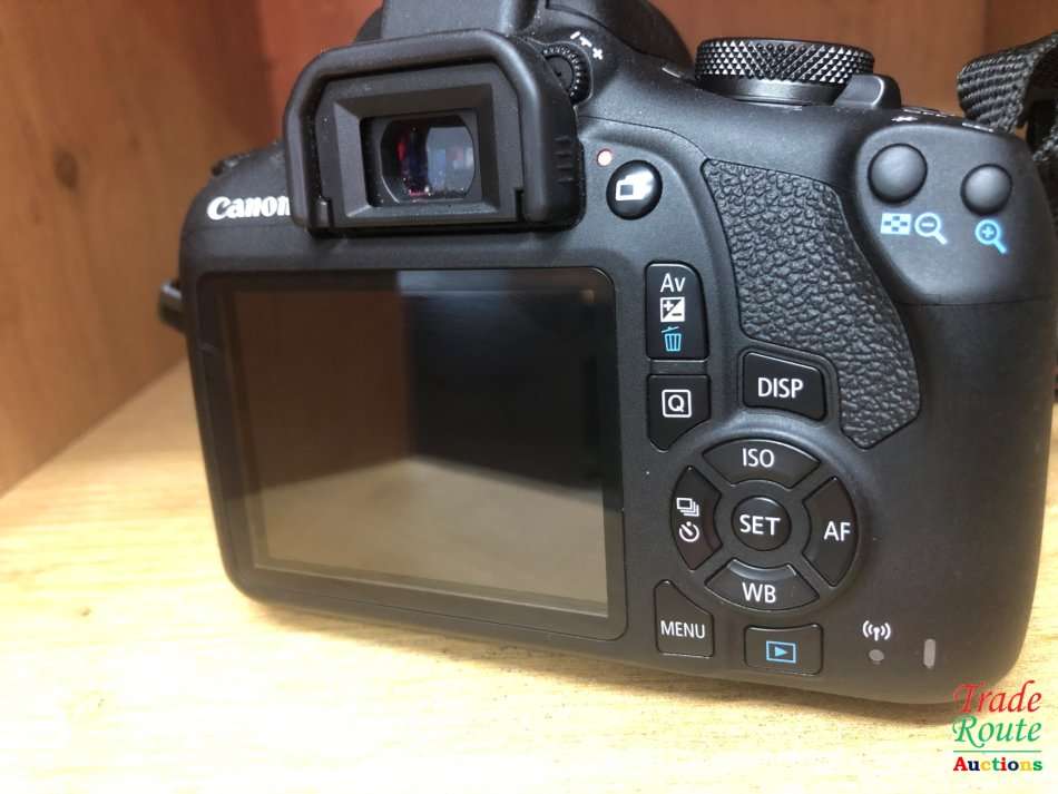 Canon 2000D DSLR Lens Kit  with Canon 18-55 Lens