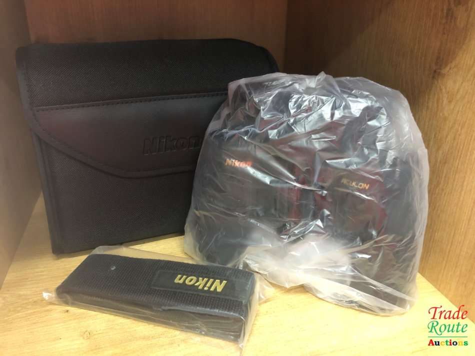 NIKON ACULON A211 BINOCULAR - 8X42 - BRAND NEW NEVER USED