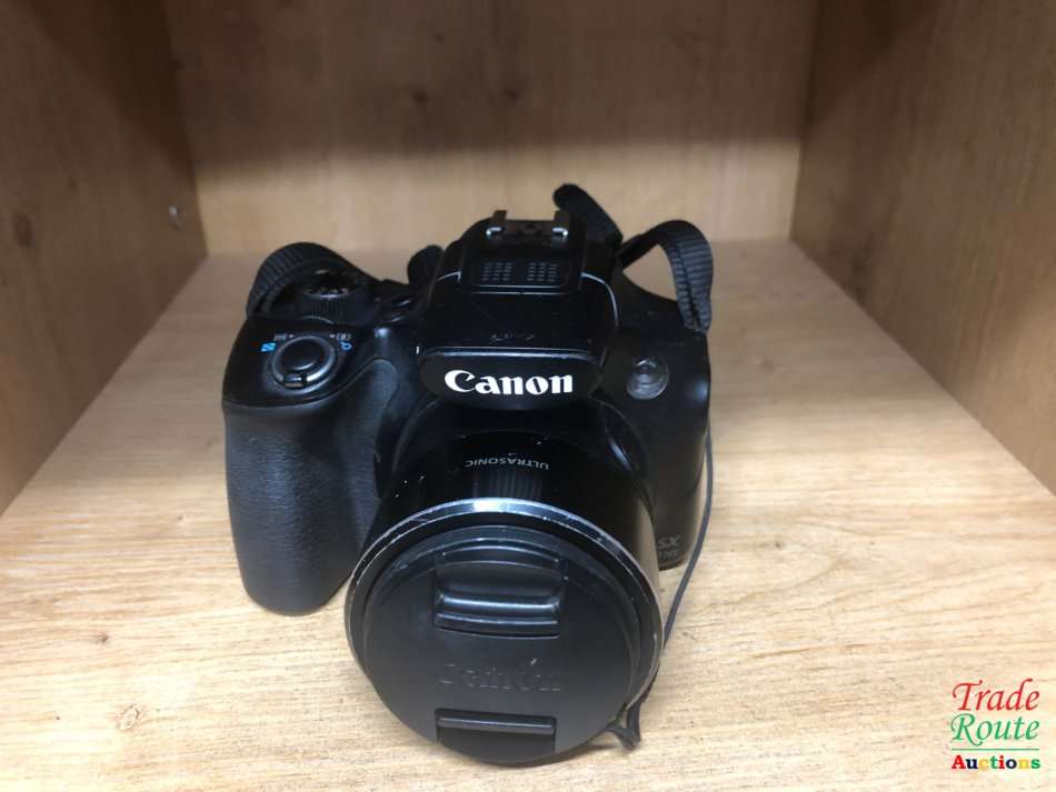 Canon Powershot SX60 HS 16.1MP Digital Camera 65x Optical Zoom Lens 3-inch LCD Tilt Screen (Black)