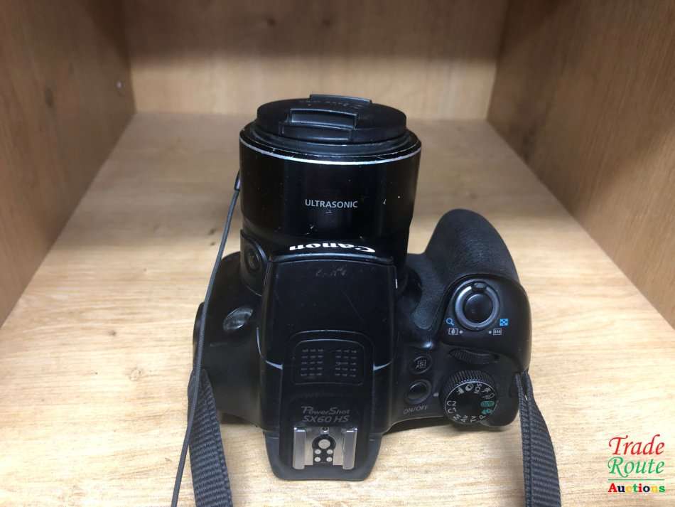 Canon Powershot SX60 HS 16.1MP Digital Camera 65x Optical Zoom Lens 3-inch LCD Tilt Screen (Black)