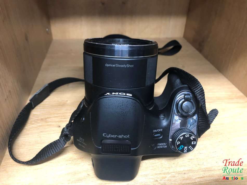 Sony Cyber-shot DSC-H400 Digital Camera 20MP