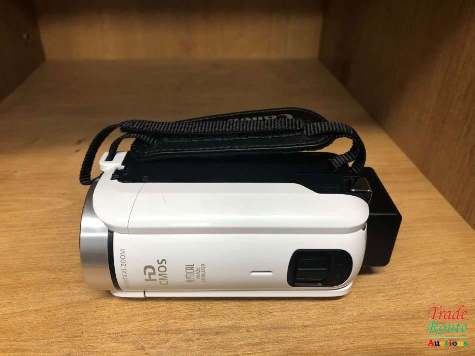 Canon LEGRIA HF R606 Camcorder - High Definition - 3.28Mp 32x optical zoom