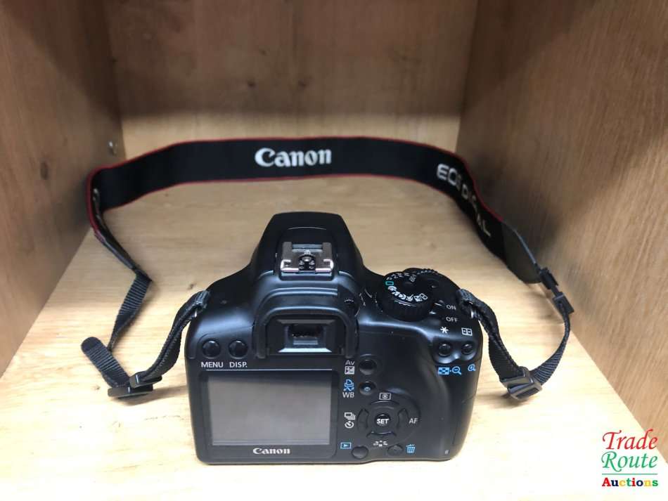 Canon EOS 1000D Digital SLR camera plus Canon 18-55mm Lens Professional KIT