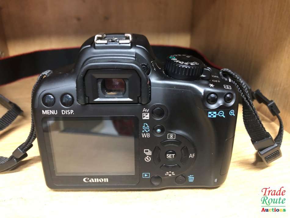 Canon EOS 1000D Digital SLR camera plus Canon 18-55mm Lens Professional KIT