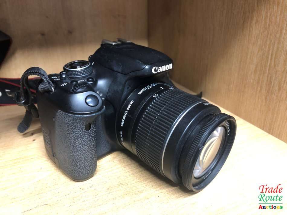 Canon EOS 600D DSLR CAMERA with Canon 18-55 Lens Camera Kit