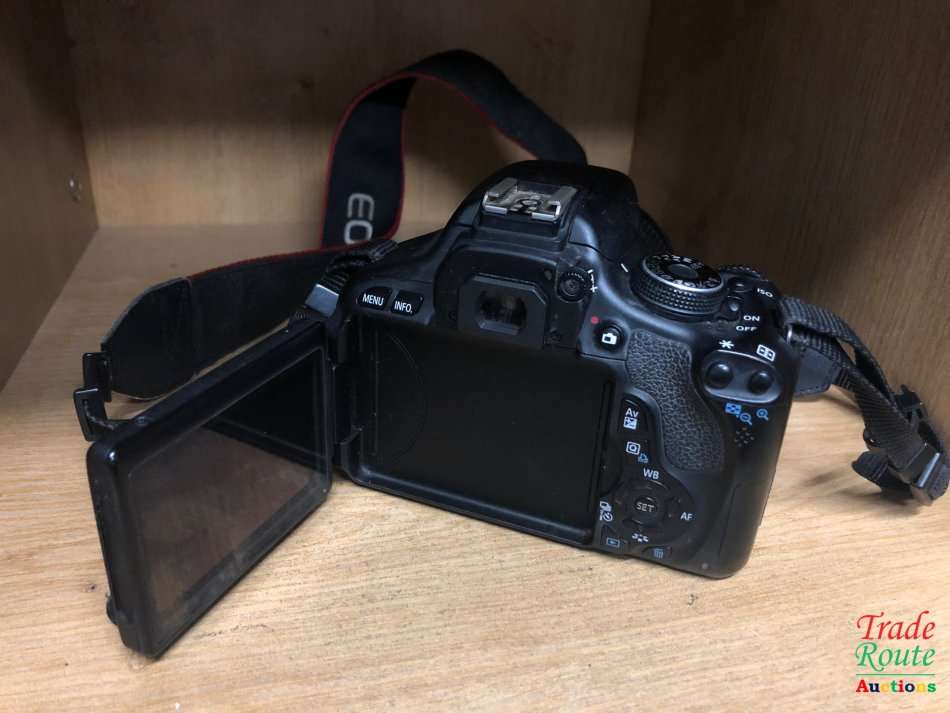 Canon EOS 600D DSLR CAMERA with Canon 18-55 Lens Camera Kit