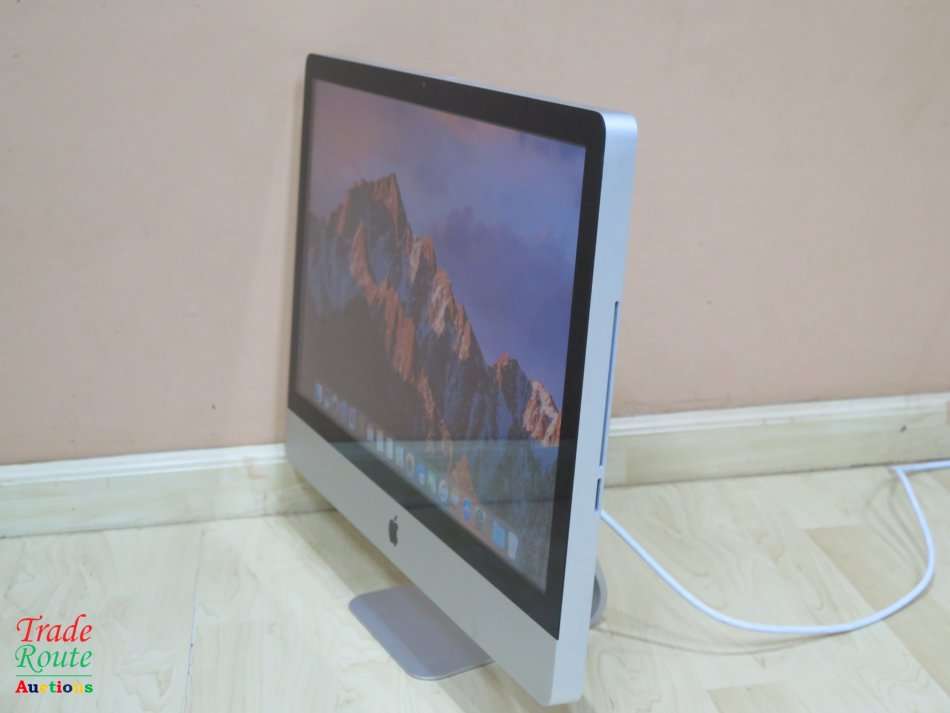 Apple iMAC | 27 INCH | Core i5 2.7GHz  * All In One Desktop * AMD Radeon Graphics