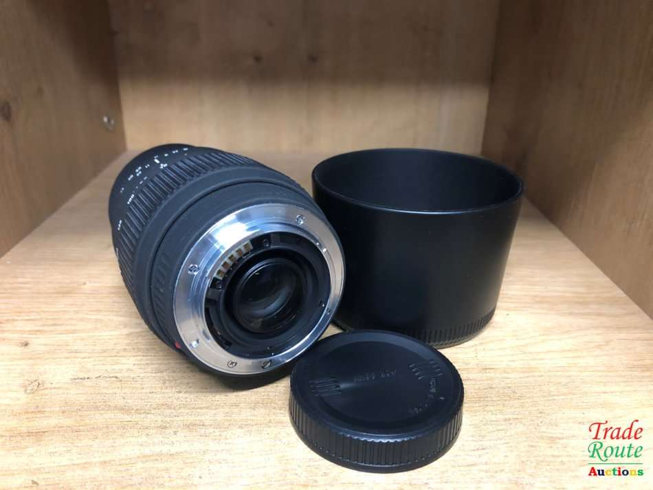 SIGMA DG 70-300mm Telephoto Zoom Lens [SONY MOUNT]