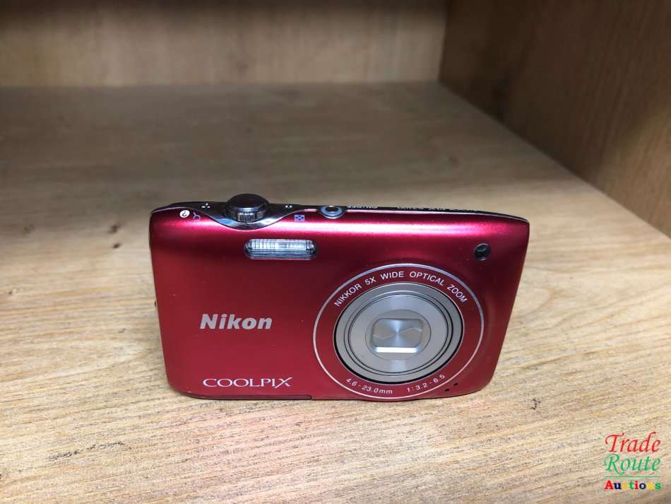 Nikon COOLPIX S3100 14 MP Digital Camera with 5x NIKKOR Wide-Angle Optical Zoom Lens - RED