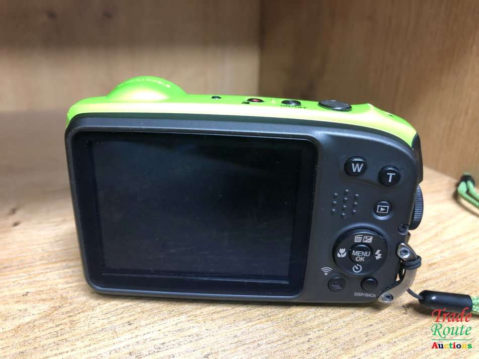 Fujifilm Waterproof Digital Underwater Camera with 3" LCD, Green (xp120)