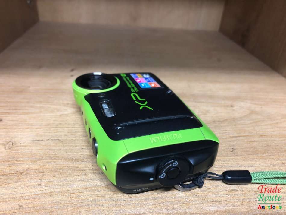 Fujifilm Waterproof Digital Underwater Camera with 3" LCD, Green (xp120)