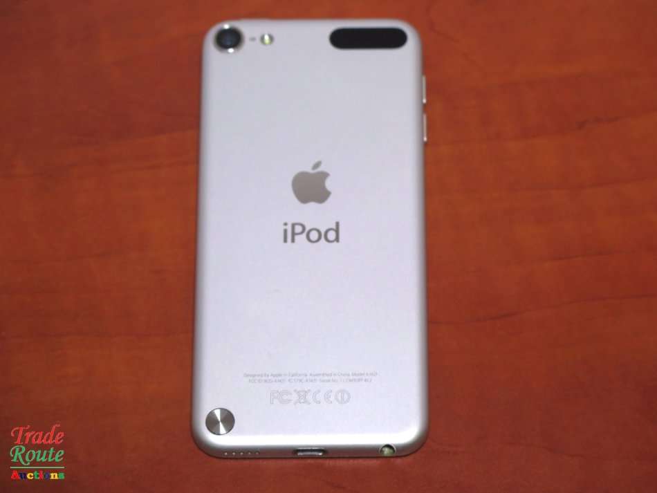 APPLE iPod Touch | MD721BT/A | 64GB SILVER | A1421 | 5TH GEN