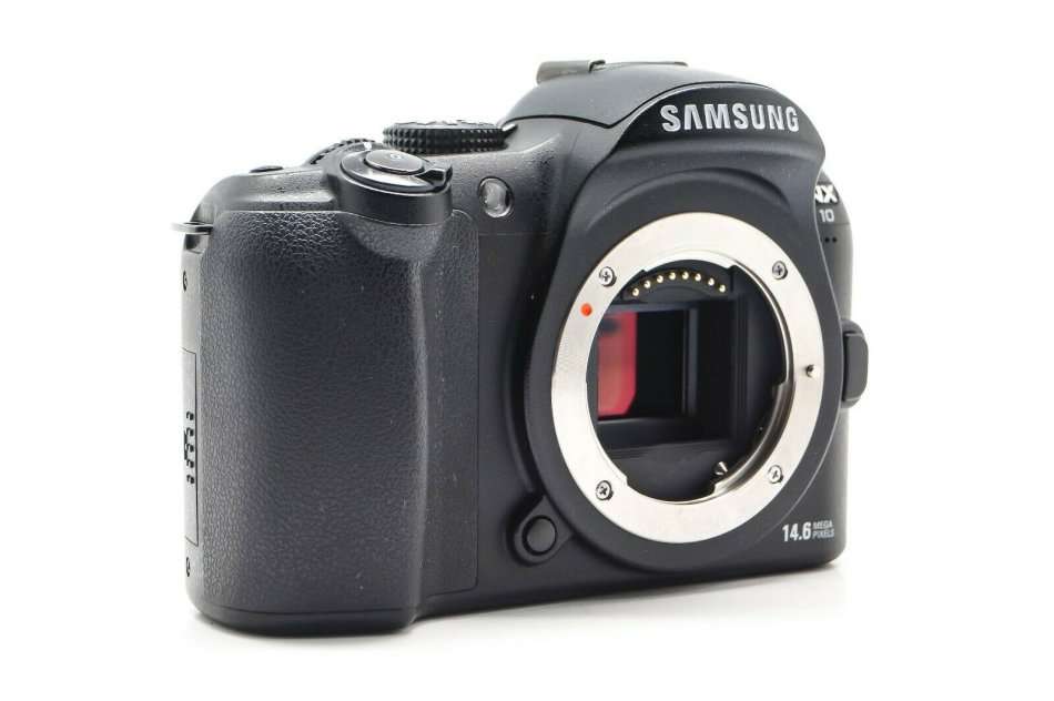 Samsung NX10 Digital System Camera Body only - Black (14.6MP)