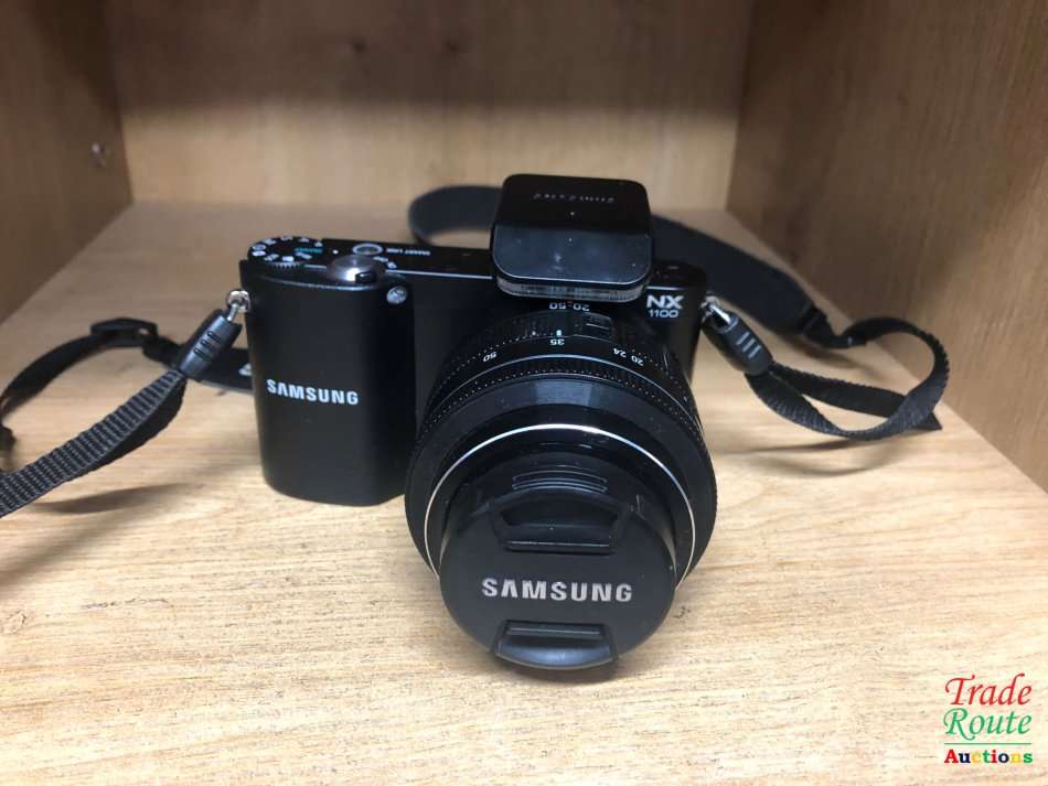 Samsung NX1100 20.3MP CMOS Smart | WiFi | FULL HD | Digital Camera + 20-50mm Lens
