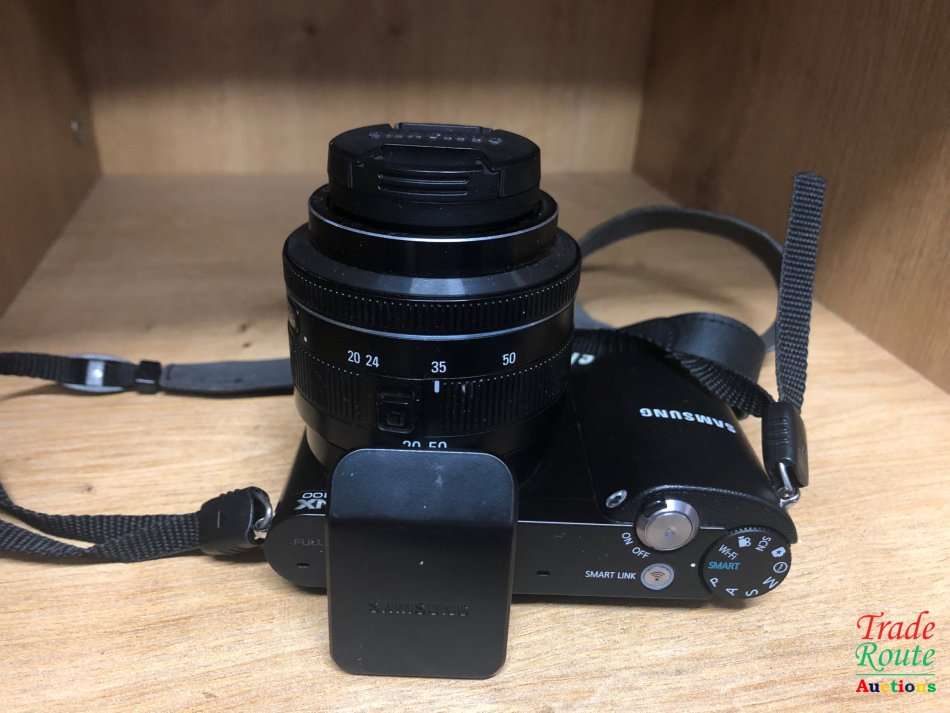 Samsung NX1100 20.3MP CMOS Smart | WiFi | FULL HD | Digital Camera + 20-50mm Lens